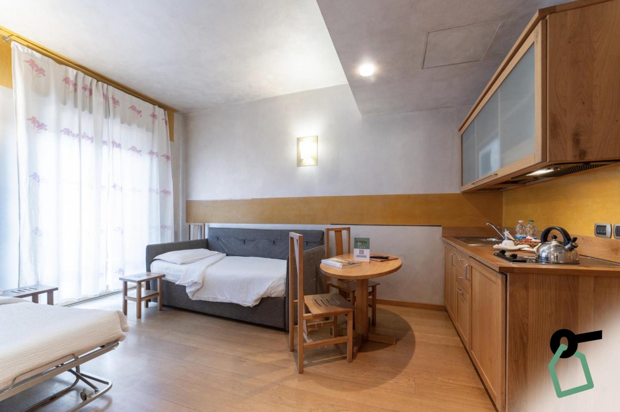 Hotiday Discovery - Residence Verona Exterior photo